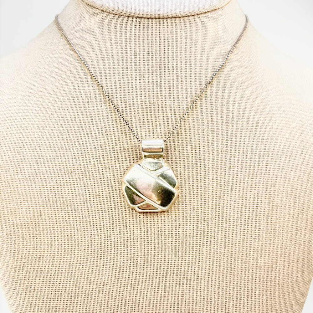 VTG Sterling Silver 925 Wrap Design Circle Pendant Necklace Size 18" Length